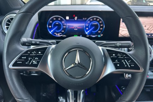 Certified 2024 Mercedes-Benz EQB 300 4MATIC image 24