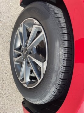 Used 2023 Kia Forte LXS image 10