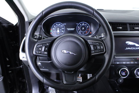 Used 2018 Jaguar E-PACE SE image 23