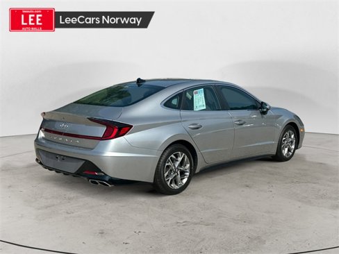 Used 2021 Hyundai Sonata SEL w/ Preferred Accessory Package image 5