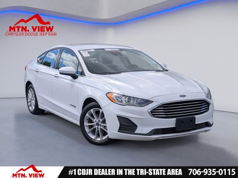 Used 2019 Ford Fusion SE image 1