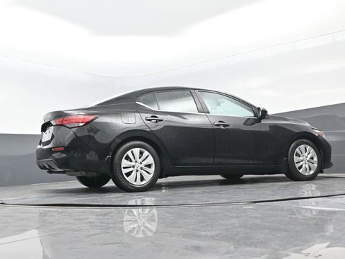 Used 2020 Nissan Sentra S image 18