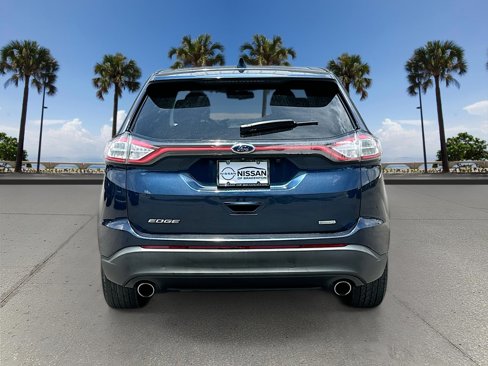 Used 2017 Ford Edge SE image 6
