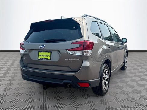 Used 2019 Subaru Forester Premium image 4