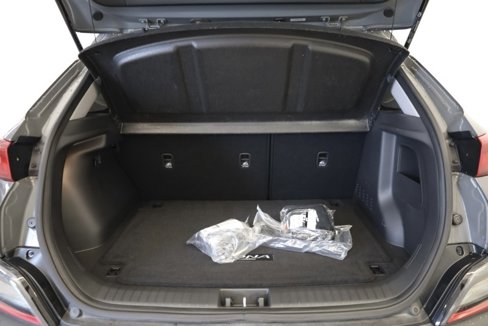 Used 2023 Hyundai Kona SEL w/ Cargo Package image 31