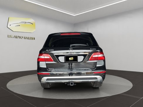 Used 2014 Mercedes-Benz ML 550 4MATIC image 6