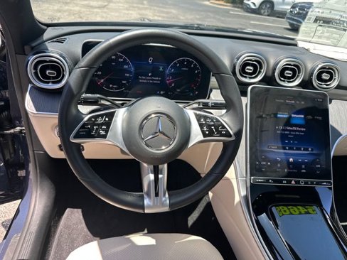 Used 2025 Mercedes-Benz C 300 Sedan image 15
