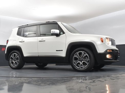 Used 2017 Jeep Renegade Limited image 36