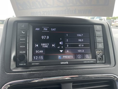 Used 2019 Dodge Grand Caravan SXT image 19