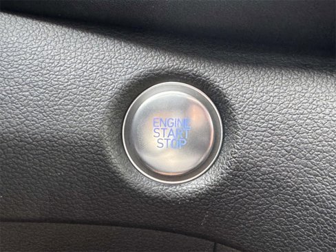 Used 2023 Hyundai Santa Fe SEL image 8