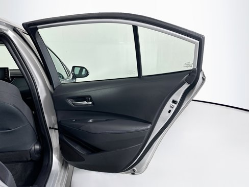 Used 2020 Toyota Corolla SE image 28