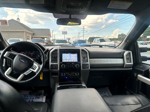 Used 2017 Ford F250 Lariat w/ Lariat Value Package image 14