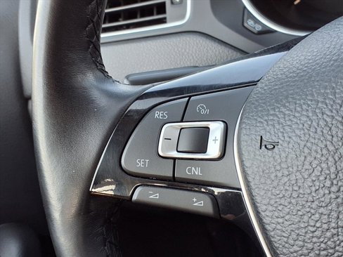 Used 2015 Volkswagen Jetta SE image 14