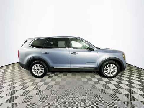 Used 2020 Kia Telluride LX image 11