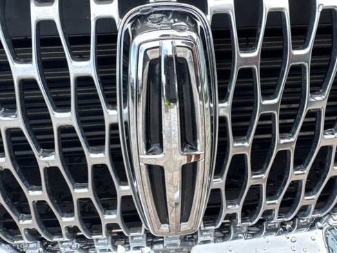 Certified 2021 Lincoln Corsair FWD image 8
