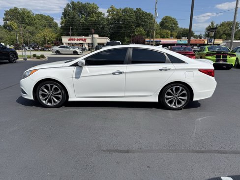 Used 2014 Hyundai Sonata SE w/ Premium Package 04 image 4