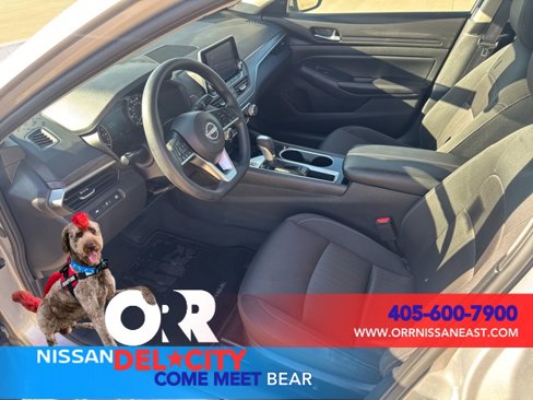 Used 2024 Nissan Altima 2.5 SV image 16