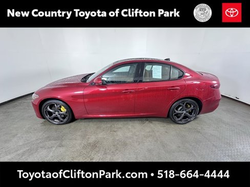 Used 2019 Alfa Romeo Giulia Ti Sport w/ Quick Order Package 22S Sport image 6
