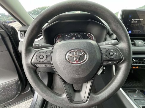 Used 2023 Toyota RAV4 LE image 15