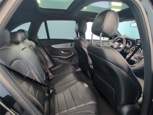 Used 2019 Mercedes-Benz GLC 300 4MATIC image 15