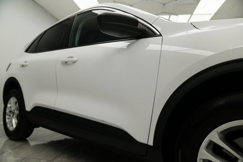Used 2022 Ford Escape SE image 14