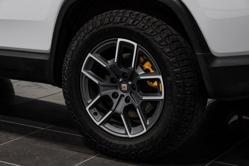Used 2023 Rivian R1S Adventure image 63