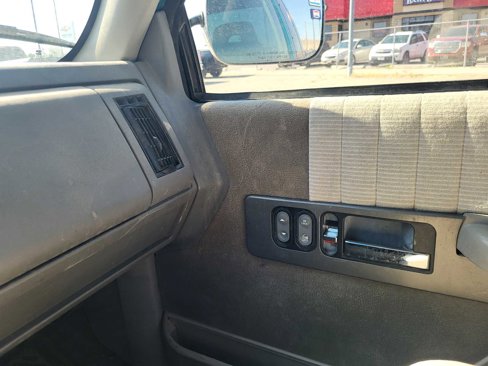 Used 1994 Chevrolet Silverado 1500 4x4 Extended Cab image 22