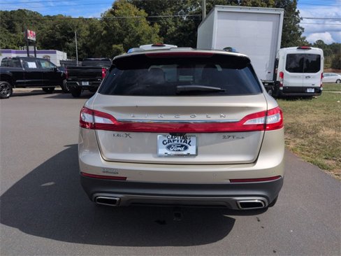 Used 2017 Lincoln MKX Reserve w/ Driver Assistance Package image 12