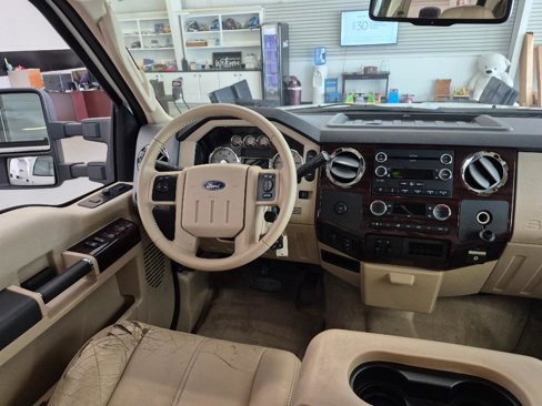 Used 2010 Ford F350 Lariat image 17