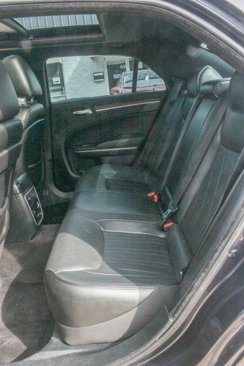 Used 2017 Chrysler 300 C Platinum image 20