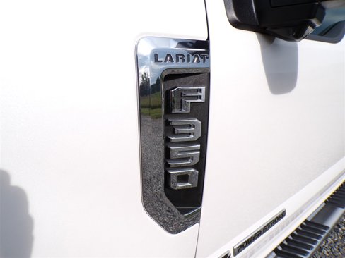 Used 2019 Ford F350 Lariat w/ Lariat Ultimate Package image 15