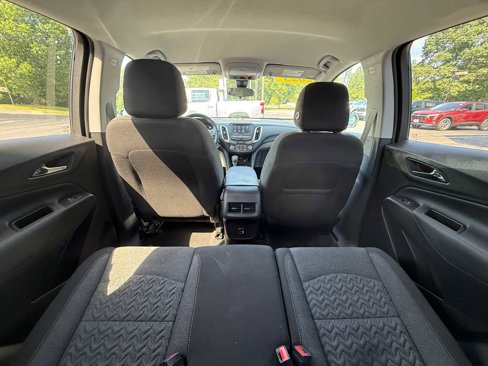 Used 2023 Chevrolet Equinox LT image 30