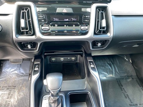 Used 2022 Kia Sorento X-Line EX image 16