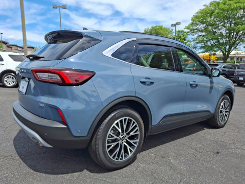 Used 2023 Ford Escape SE w/ PHEV Premium Package image 6