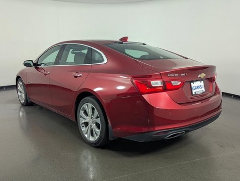 Used 2017 Chevrolet Malibu Premier w/ Driver Confidence Package image 6