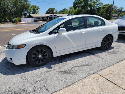 Used 2010 Honda Civic EX-L image 2