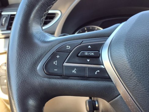 Used 2019 INFINITI QX50 Essential w/ Premium Heat Package image 17