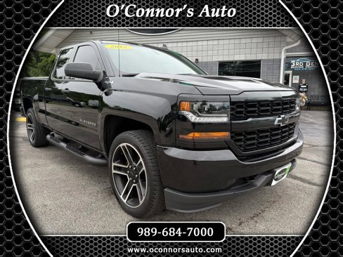 Used 2018 Chevrolet Silverado 1500 Custom image 1