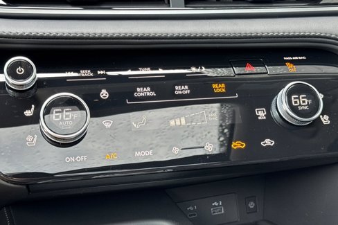 New 2025 INFINITI QX60 Luxe w/ Lighting Package (N94) image 25