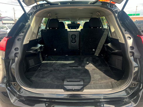 Used 2018 Nissan Rogue S image 8