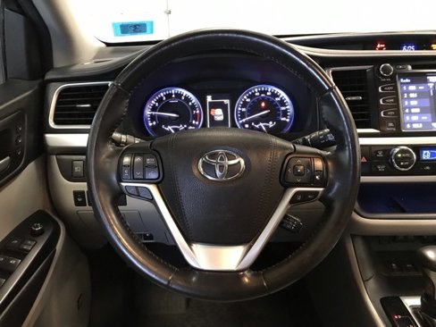 Certified 2018 Toyota Highlander Limited image 19