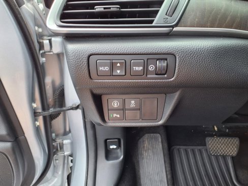 Used 2019 Honda Accord Touring image 19