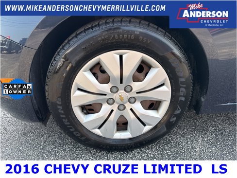 Used 2016 Chevrolet Cruze LS image 9