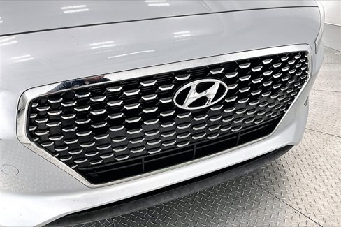 Certified 2020 Hyundai Elantra GT image 29
