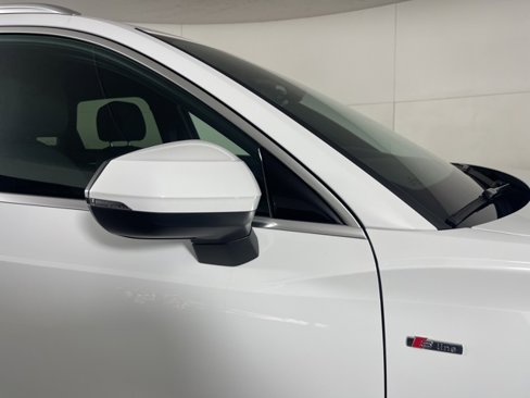 Used 2022 Audi Q3 2.0T Premium w/ Convenience Package image 9