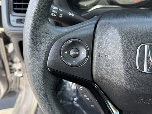 Used 2021 Honda HR-V LX image 23