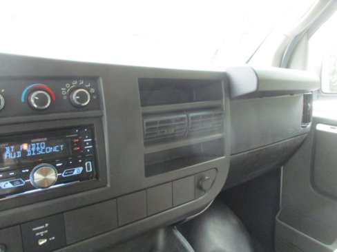 Used 2014 Chevrolet Express 2500 image 36