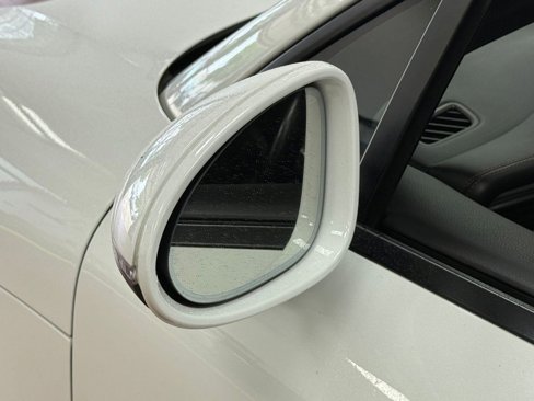 Used 2017 Porsche Macan image 22