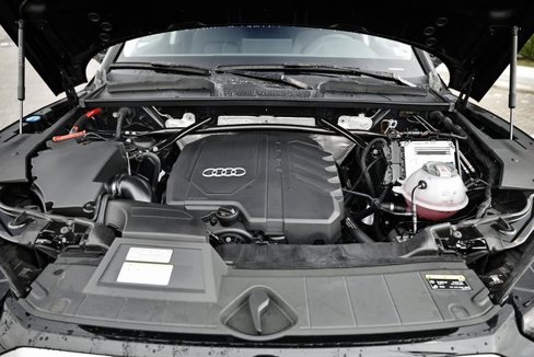 Used 2023 Audi Q5 2.0T Premium w/ Convenience Package image 29