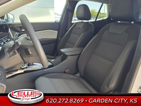 Used 2024 Chevrolet Trax LT image 17